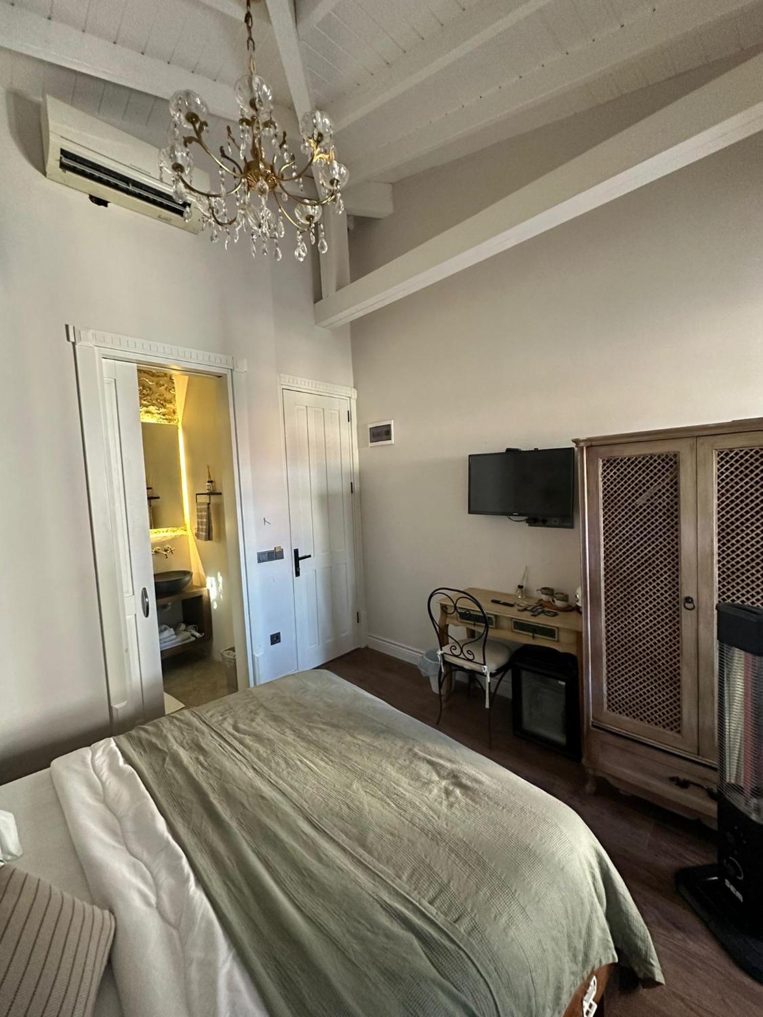 Mediha Hanim Konagi Alacati Cesme