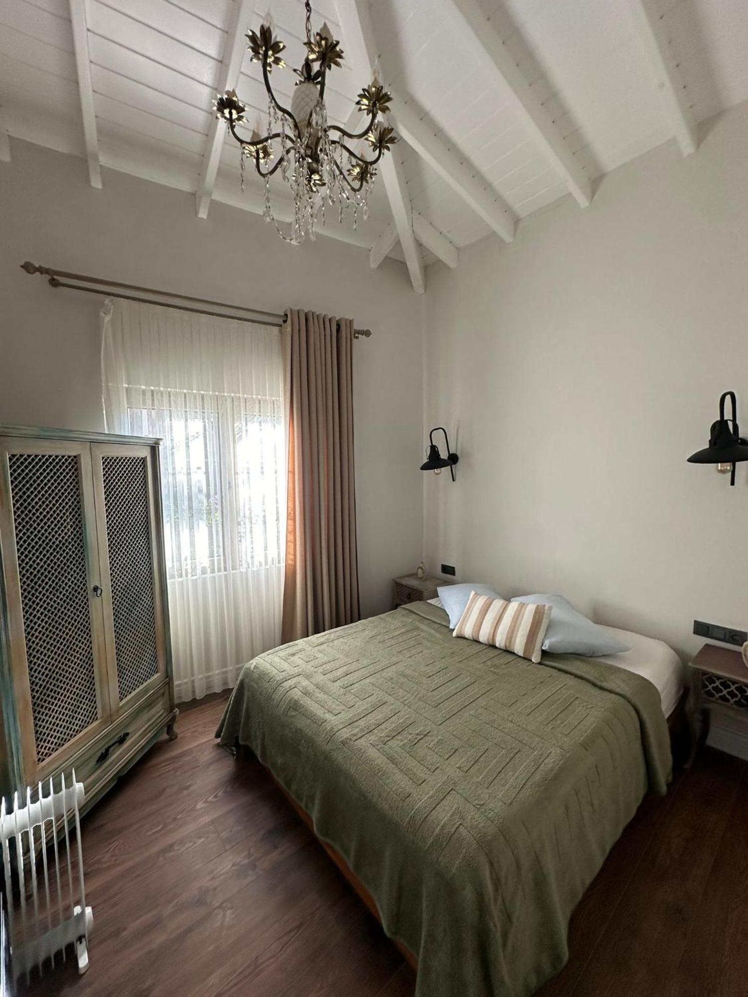 Mediha Hanim Konagi Alacati * Cesme